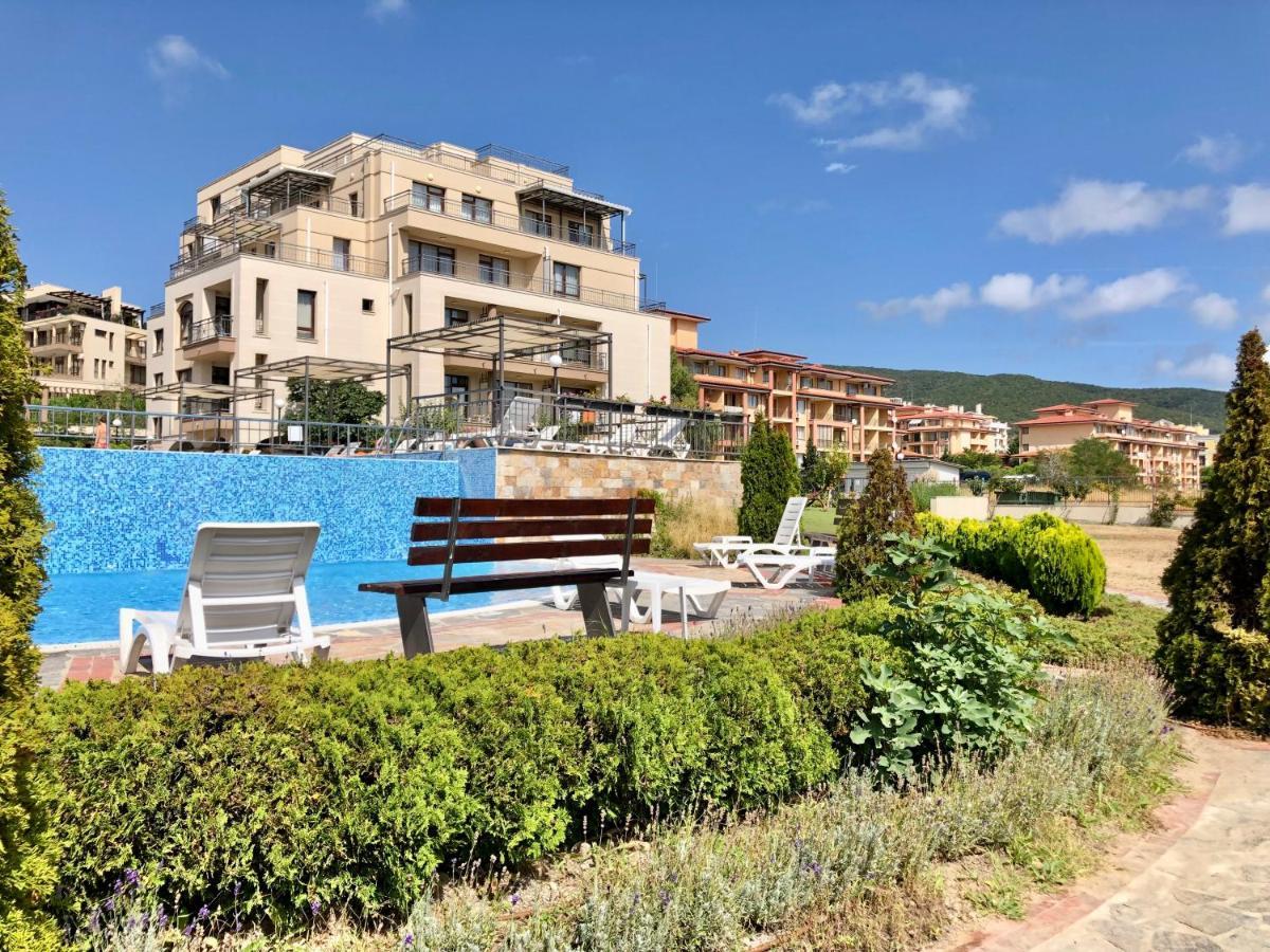 Sorrento - Menada Apartments Sveti Vlas Exterior foto
